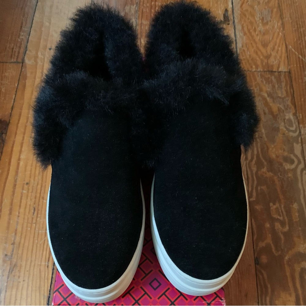 J/Slides. Black Slip on Sneaker, Neel, Size 6 1/2